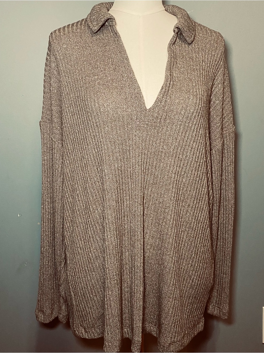 Torrid Ribbed V-Neck Collared Sweater - Taupe Size 2 00109